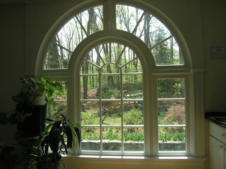 Office window that takes advantage of the view